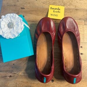 Burgundy Tieks size 11